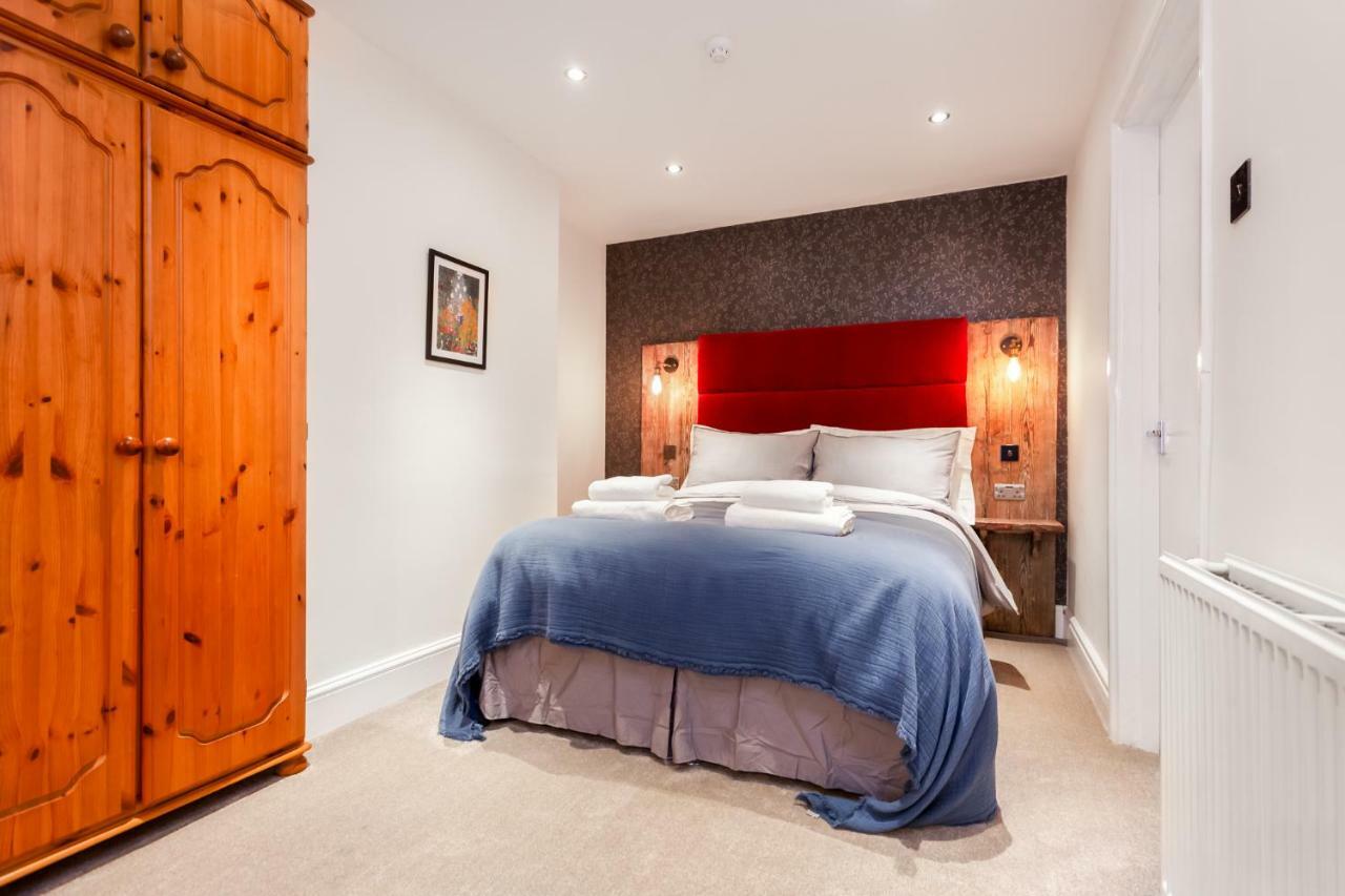Gorgeous Town Centre Apt With Courtyard Garden Bournemouth Exterior foto